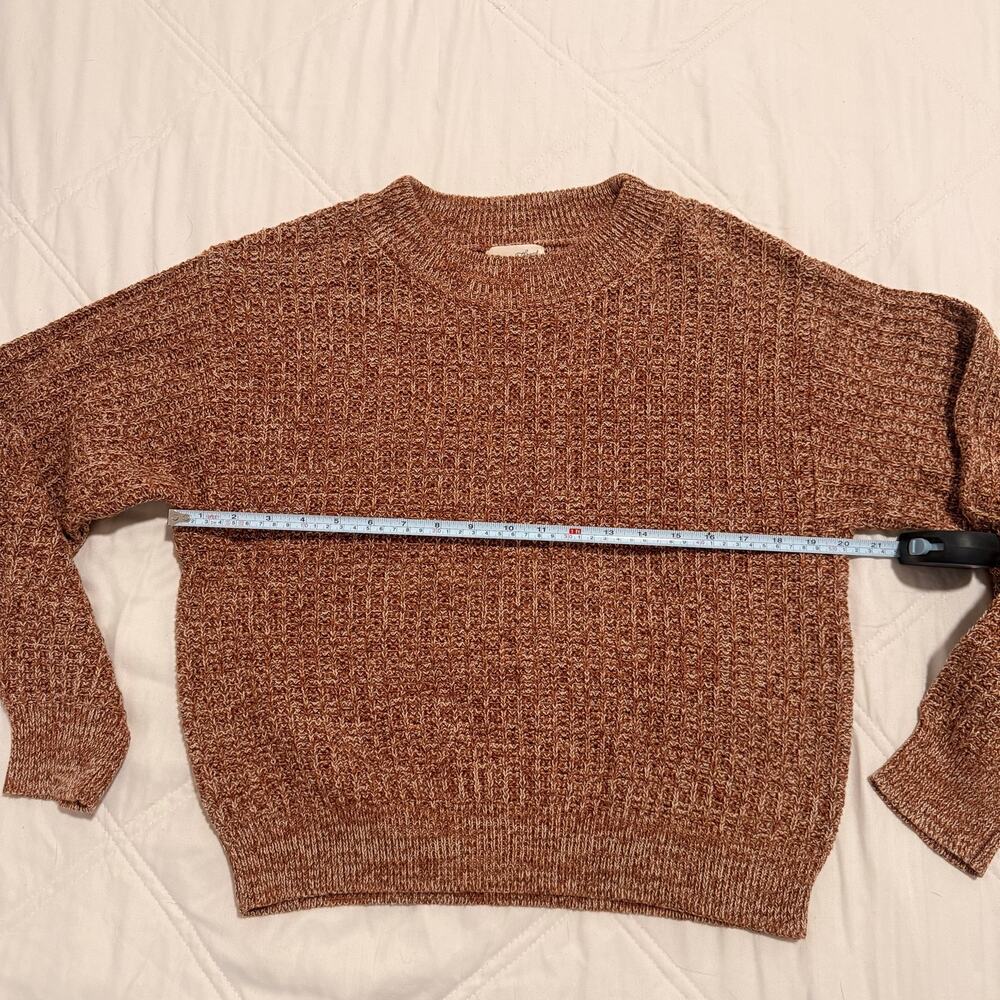 Universal Thread Crewneck - Picture 3 of 8